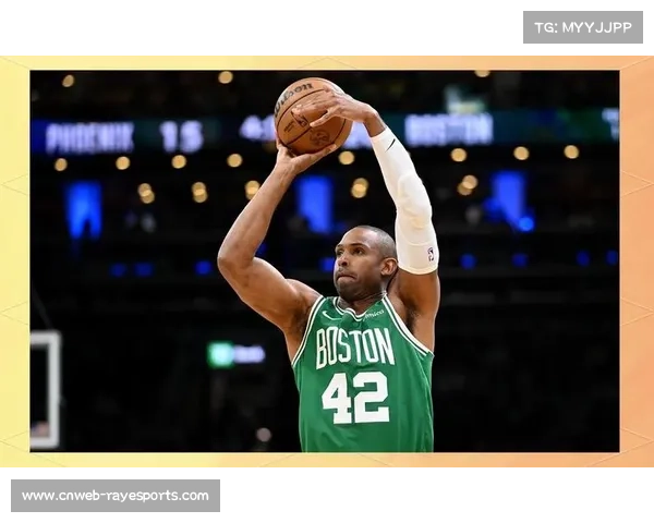 霍福德三分命中，勇士打破得分荒